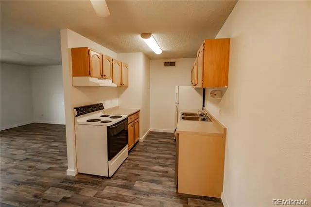10211 Ura Lane #308 Thornton, CO 80260