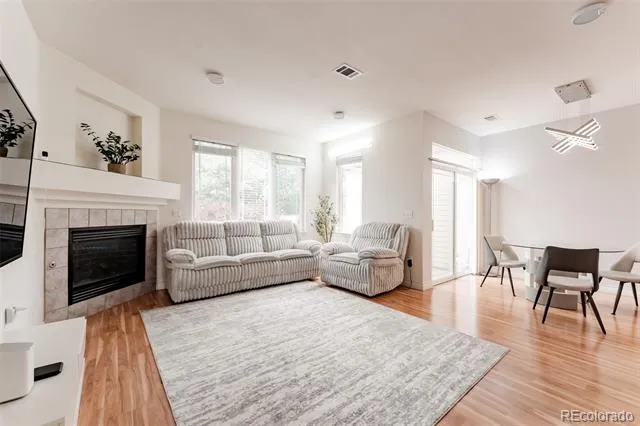8386 S Garland Way Littleton, CO 80128