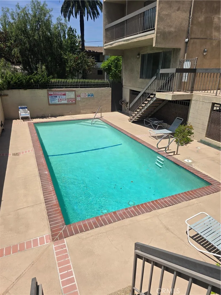 335 Adams #106 Glendale, CA 91206