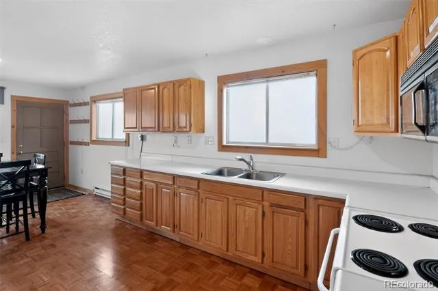 144 Outlaw Court Jefferson, CO 80456