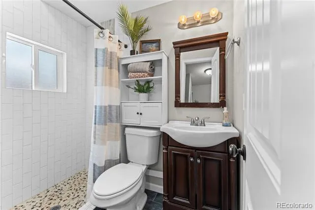322 Nichols Court Colorado Springs, CO 80905