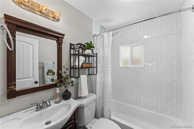 322 Nichols Court Colorado Springs, CO 80905