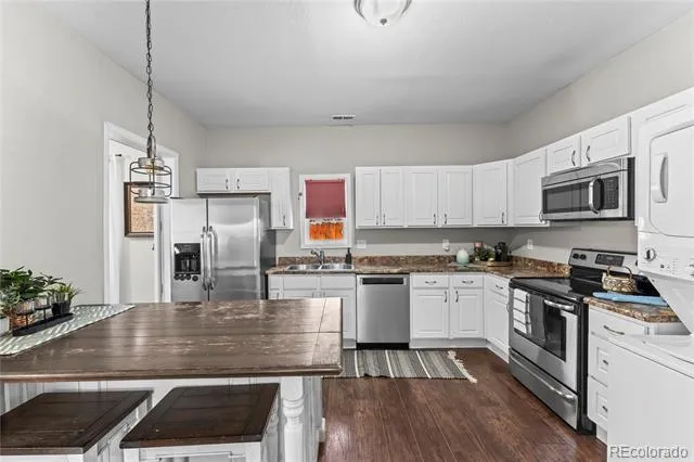 322 Nichols Court Colorado Springs, CO 80905