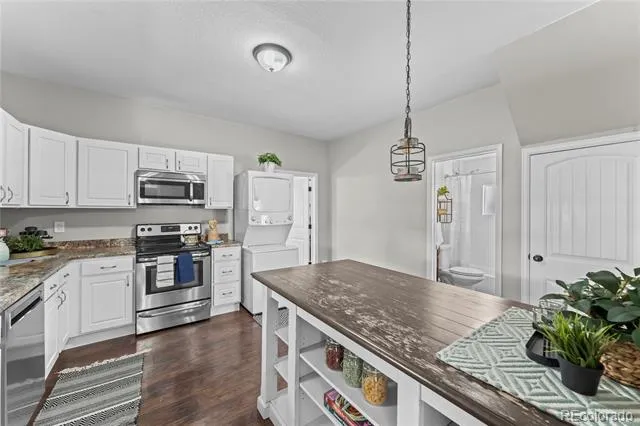 322 Nichols Court Colorado Springs, CO 80905