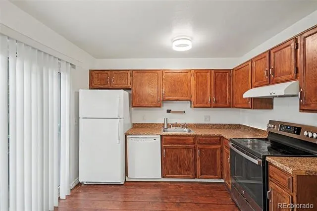 17643 E Loyola Drive #B Aurora, CO 80013