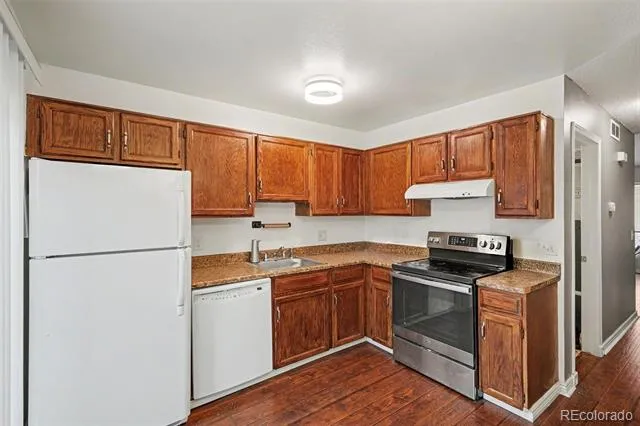 17643 E Loyola Drive #B Aurora, CO 80013