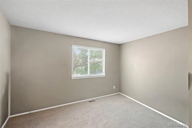 17643 E Loyola Drive #B Aurora, CO 80013