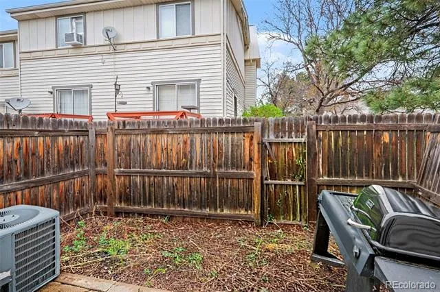 17643 E Loyola Drive #B Aurora, CO 80013