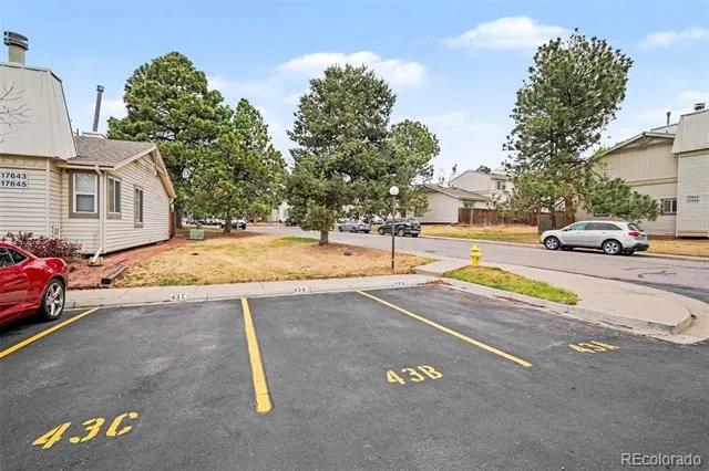 17643 E Loyola Drive #B Aurora, CO 80013