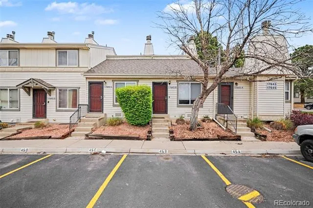 17643 E Loyola Drive #B Aurora, CO 80013