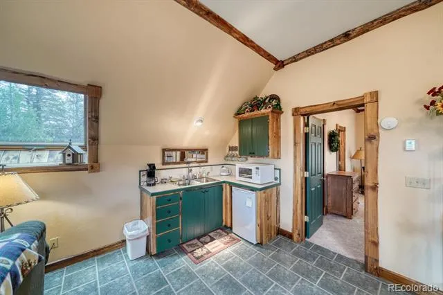 1499 County Road 24 Twin Lakes, CO 81251