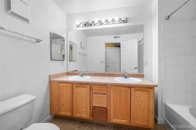 5763 Gibralter Way #2-307 Aurora, CO 80019