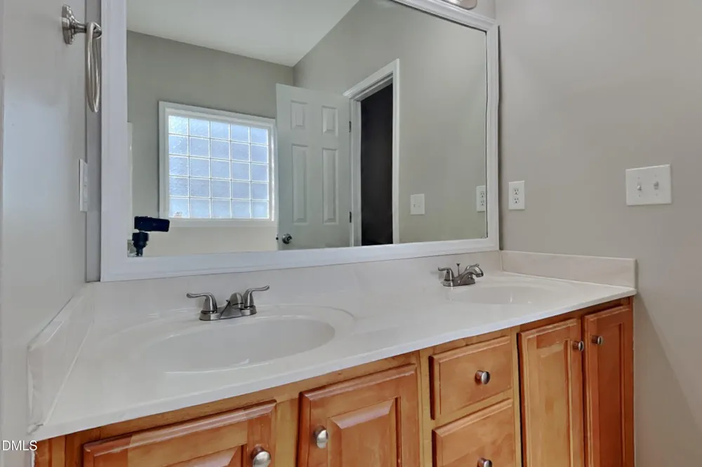 308 Collinsworth Drive Clayton, NC 27527