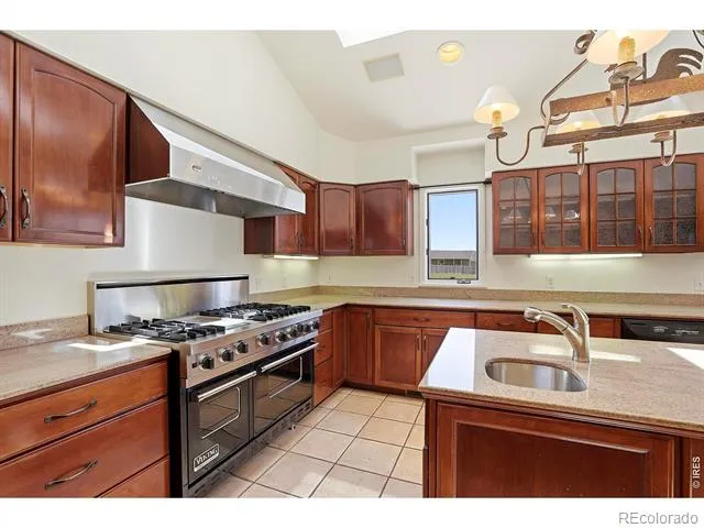 677 County Road 18 Longmont, CO 80504