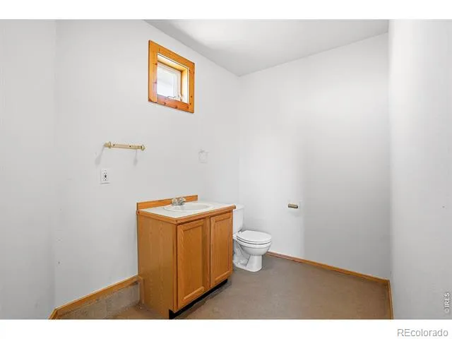 677 County Road 18 Longmont, CO 80504