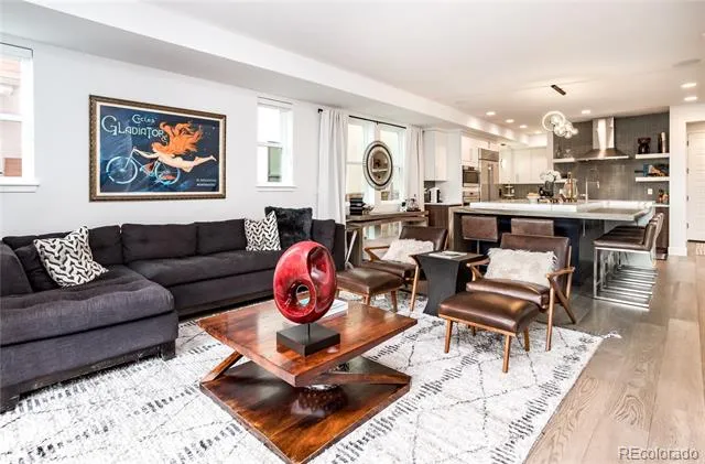 43 S Oneida Court Denver, CO 80230