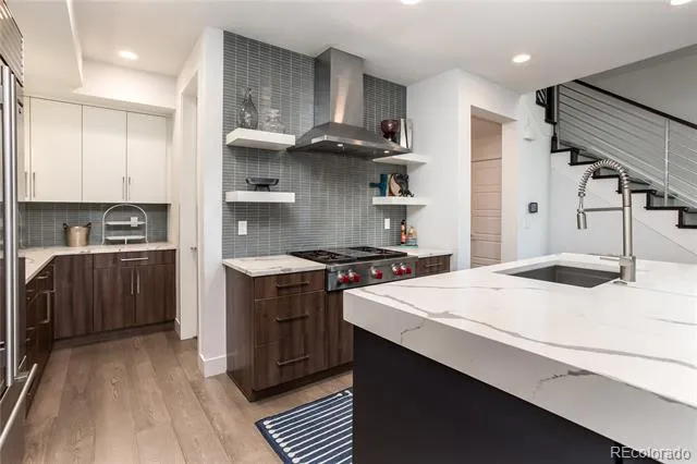 43 S Oneida Court Denver, CO 80230