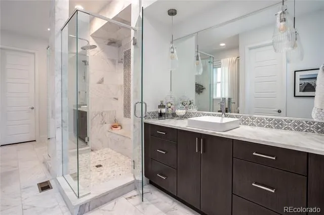 43 S Oneida Court Denver, CO 80230