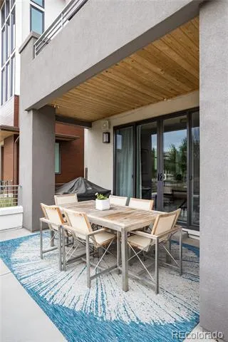 43 S Oneida Court Denver, CO 80230