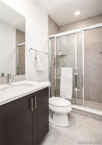 43 S Oneida Court Denver, CO 80230