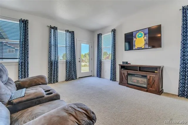525 Foxtail Drive Hudson, CO 80642