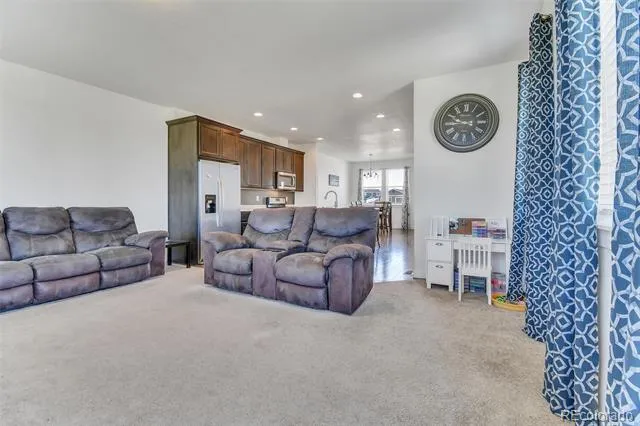 525 Foxtail Drive Hudson, CO 80642