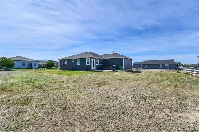 525 Foxtail Drive Hudson, CO 80642