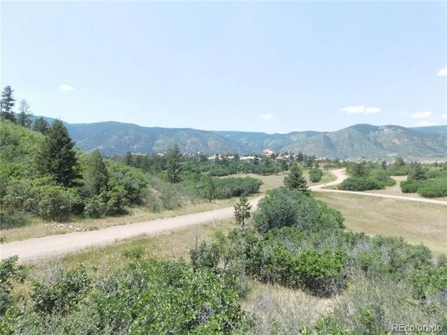 5980 Country Club Drive Larkspur, CO 80118