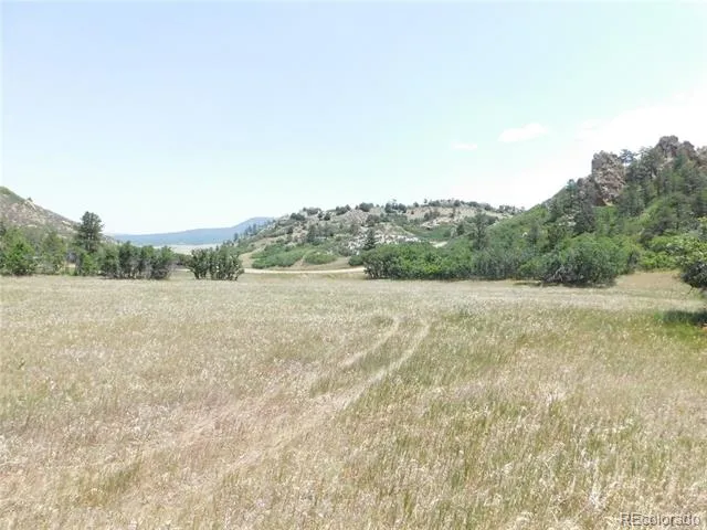 5980 Country Club Drive Larkspur, CO 80118