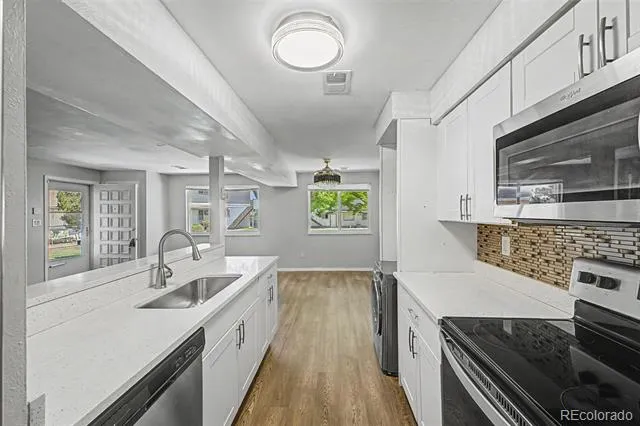 1182 S Eagle Circle #B Aurora, CO 80012