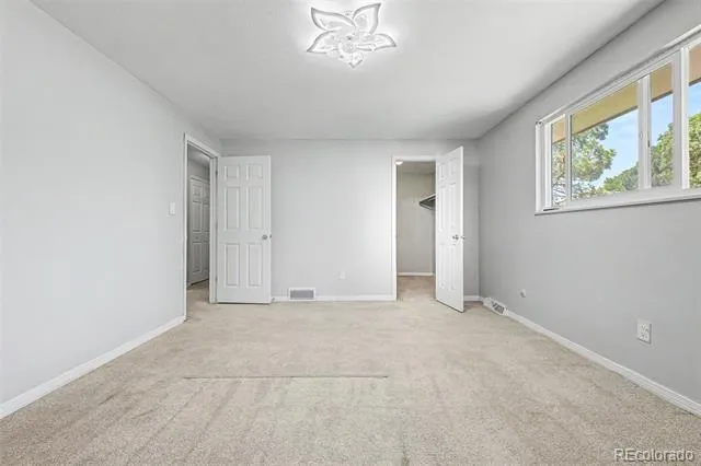 1182 S Eagle Circle #B Aurora, CO 80012