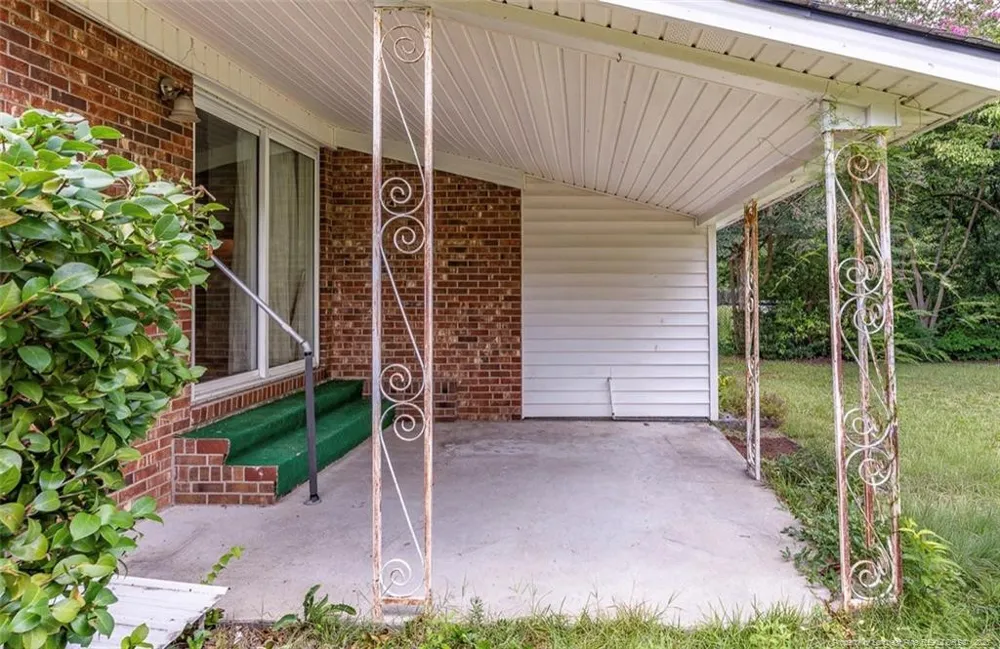 1501 Skycrest Drive Fayetteville, NC 28304