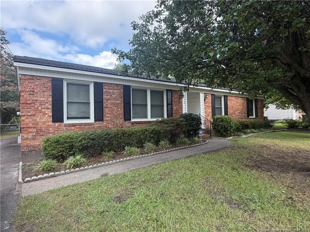 1501 Skycrest Drive Fayetteville, NC 28304
