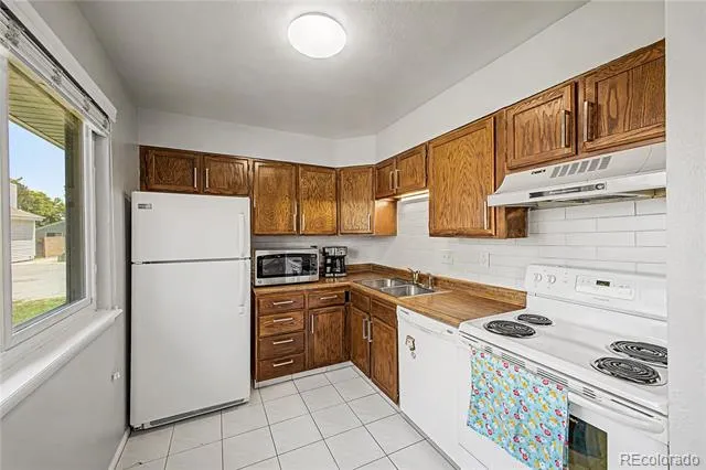 1739 W 102nd Avenue Denver, CO 80260