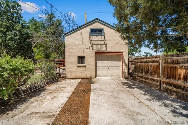 27 Dunsmere Avenue Pueblo, CO 81004