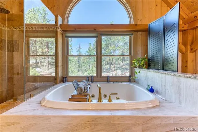 1057 Reed Ranch Road Boulder, CO 80302