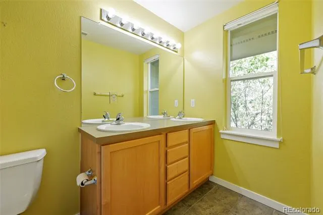 10343 E 26th Avenue Denver, CO 80238