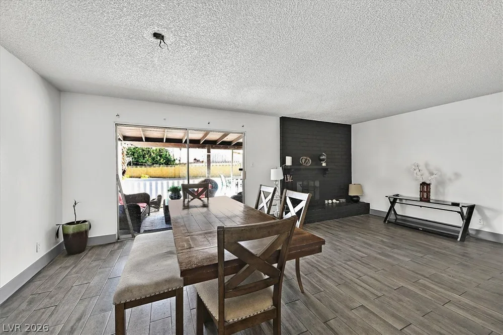 4301 El Esteban Way Las Vegas, NV 89121