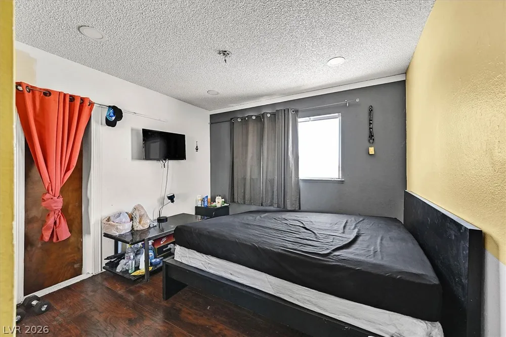 4301 El Esteban Way Las Vegas, NV 89121