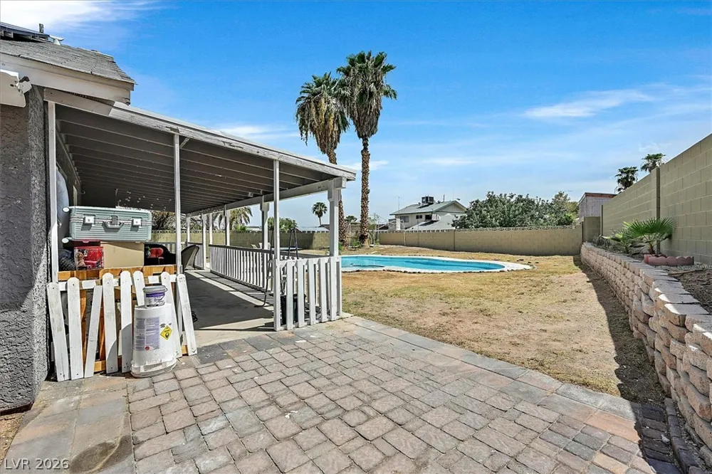 4301 El Esteban Way Las Vegas, NV 89121