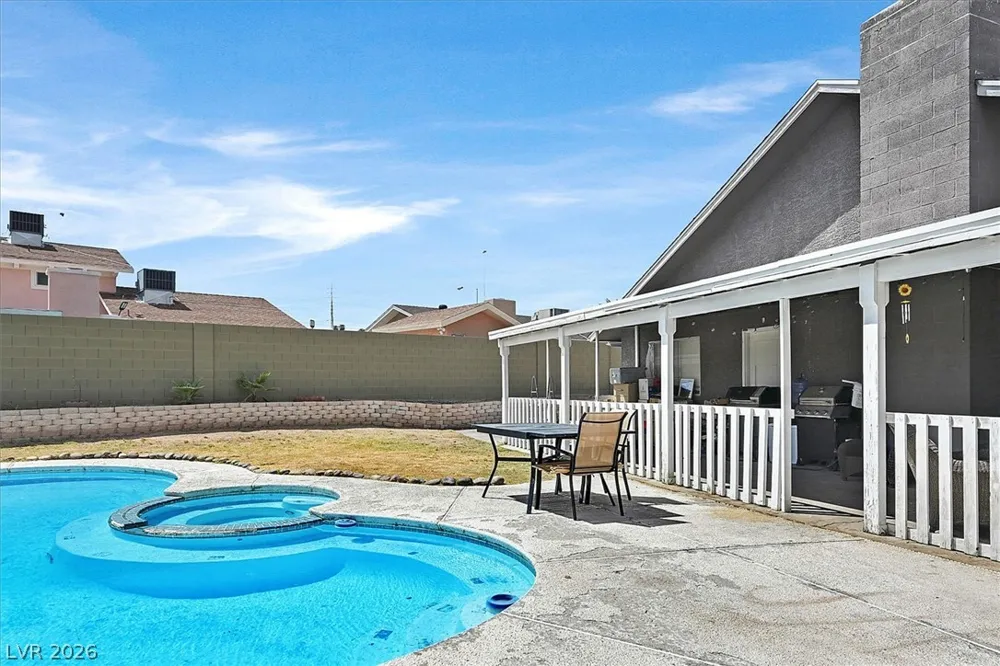 4301 El Esteban Way Las Vegas, NV 89121