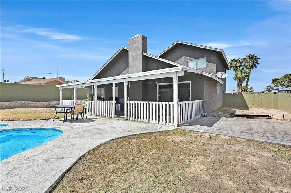 4301 El Esteban Way Las Vegas, NV 89121