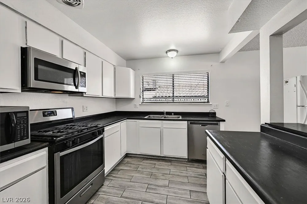 4301 El Esteban Way Las Vegas, NV 89121