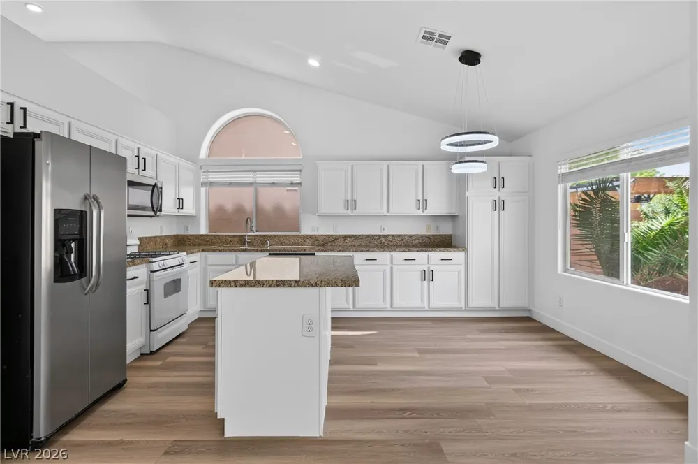 2572 Corner Stone Circle Henderson, NV 89052