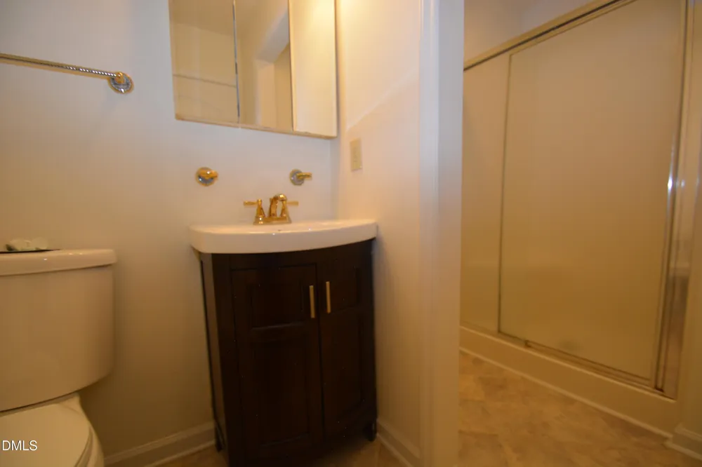 1352 Little Devine Road Selma, NC 27576