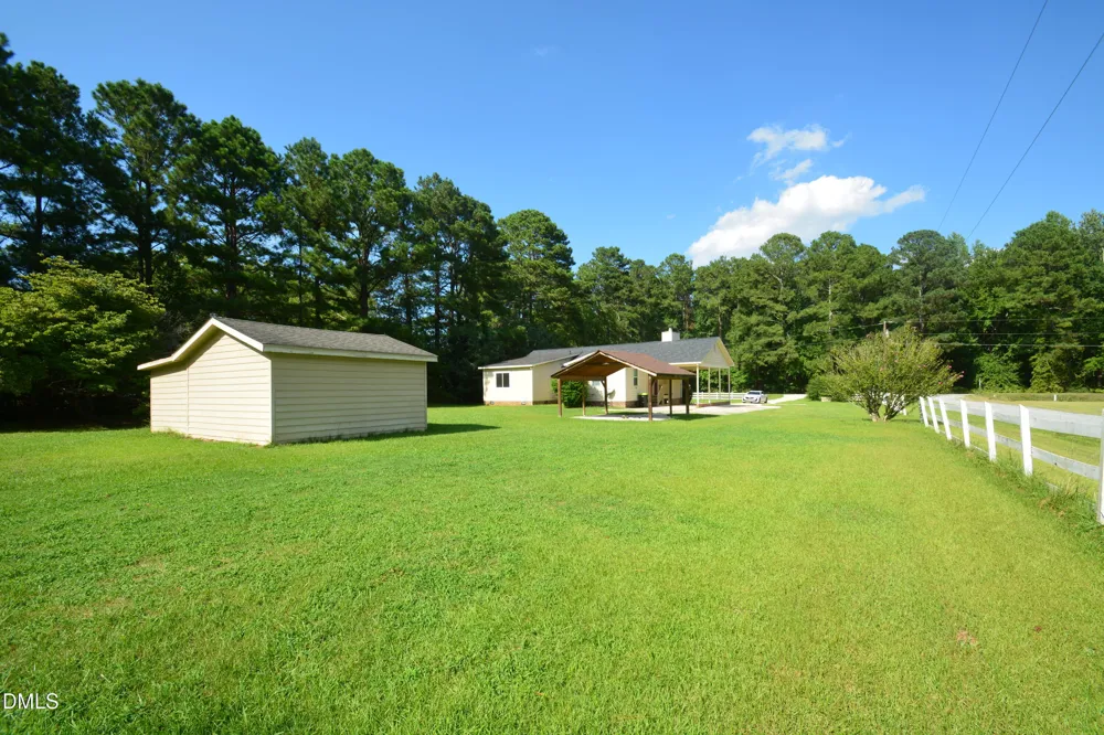 1352 Little Devine Road Selma, NC 27576