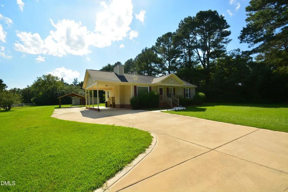 1352 Little Devine Road Selma, NC 27576