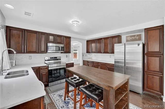 20604 E 38th Place Denver, CO 80249