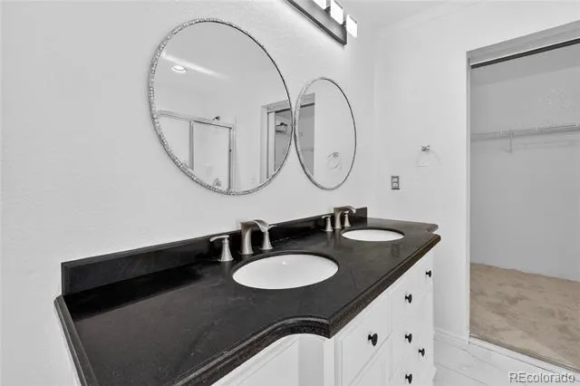 20604 E 38th Place Denver, CO 80249