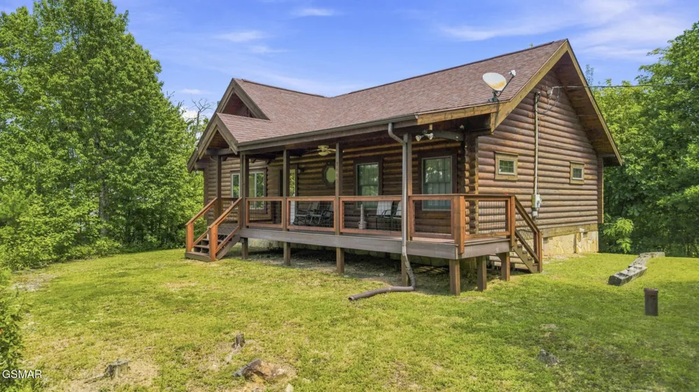 2469 Misty Shadows Drive Sevierville, TN 37862
